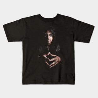 Shock Rock Majesty Vintage Alice Tee for True Fans of Theatrical Rock Spectacles Kids T-Shirt